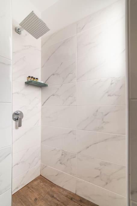 Stylish And Central Apt Near Acropolis - Avdi Square Atenas Exterior foto